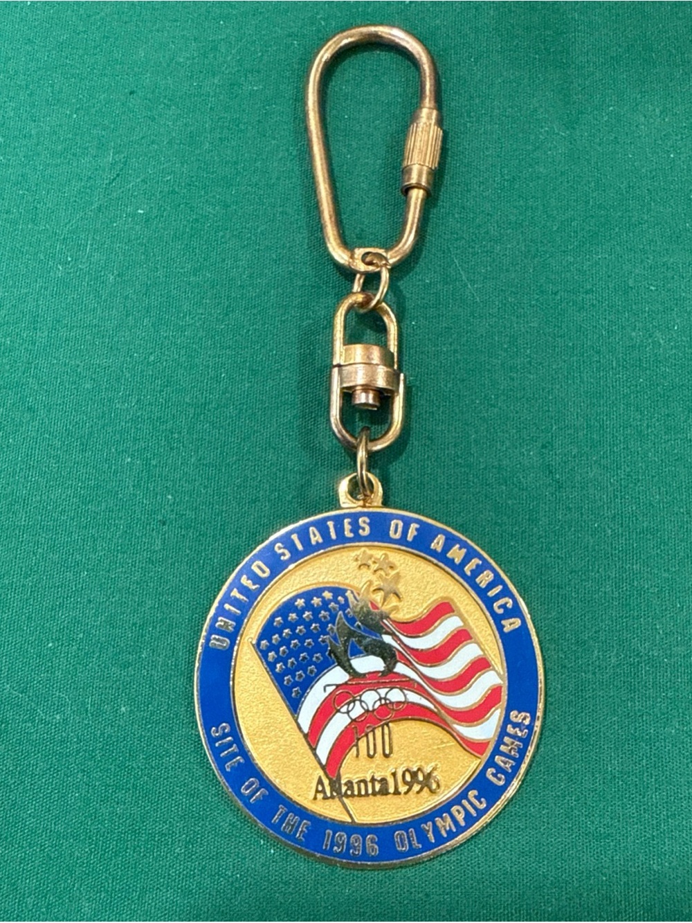 Atlanta 1996 Olympic USA Flag Keychain - Gold & Blue. 111B